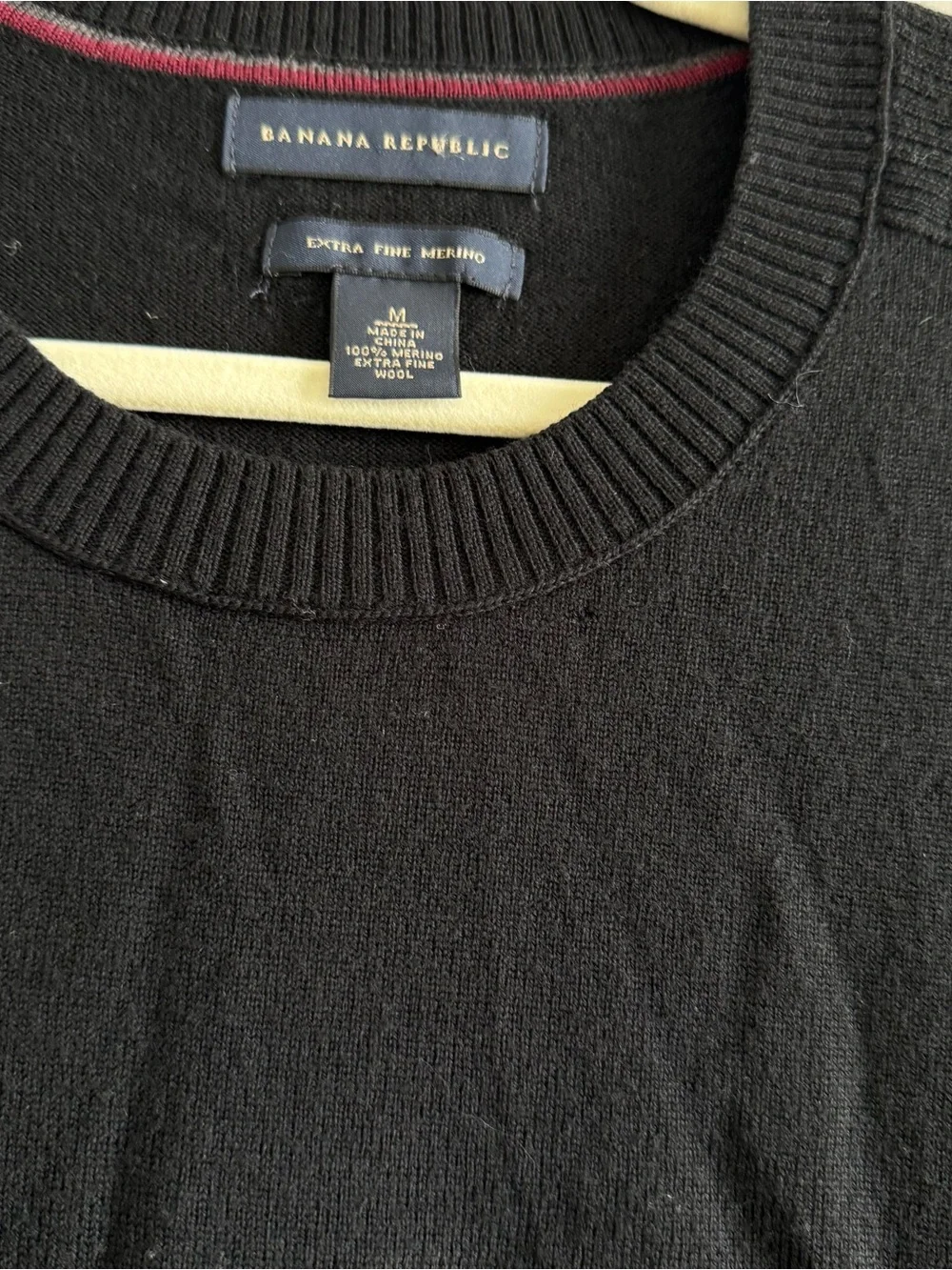 Banana Republic Men's Extra Fine Merino Wool Black Crewneck Knit Sweater Medium
